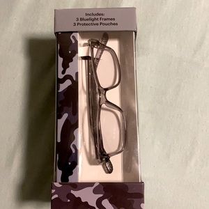 NWT-KEO Youth Bluelight glasses- Evans narrow fit